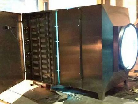 點擊查看詳細信息<br>標題：光解催化氧化設備 閱讀次數：2749