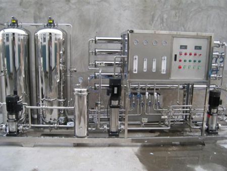 點(diǎn)擊查看詳細(xì)信息<br>標(biāo)題：反滲透設(shè)備 閱讀次數(shù)：3531